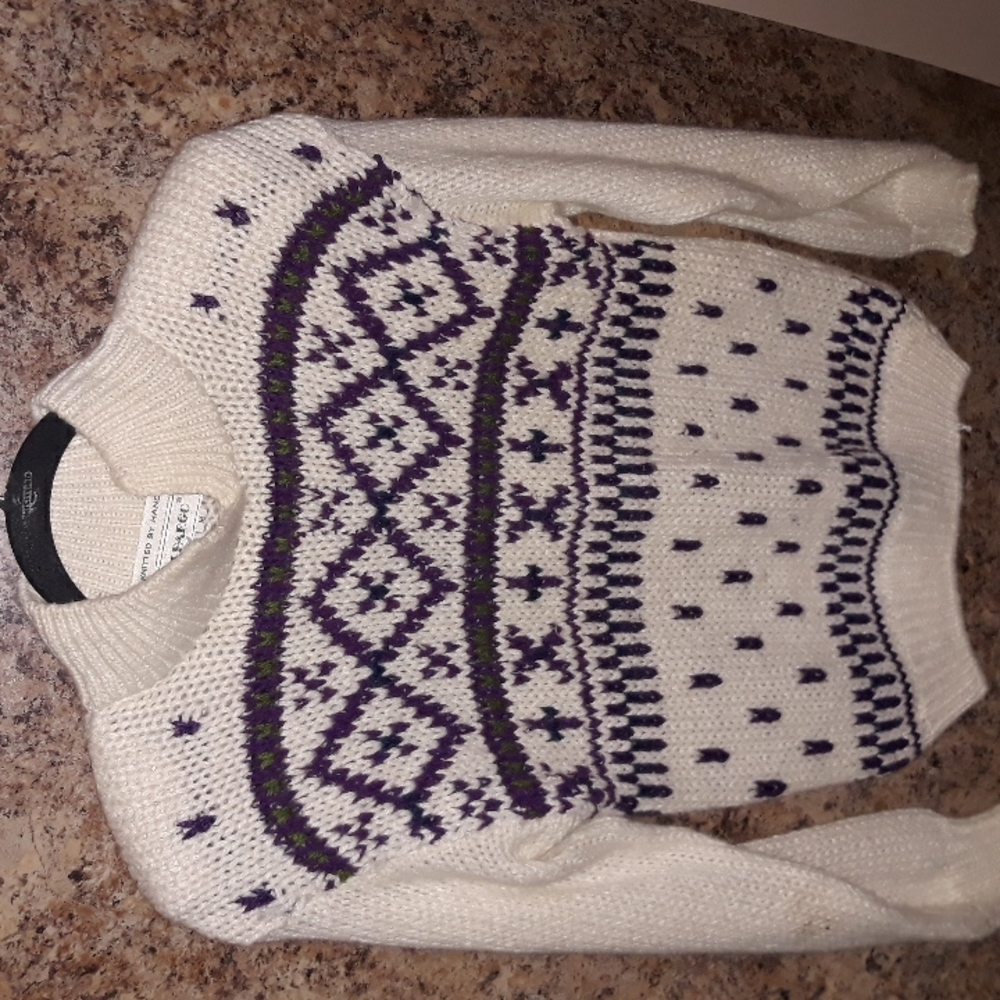 Retro sweater